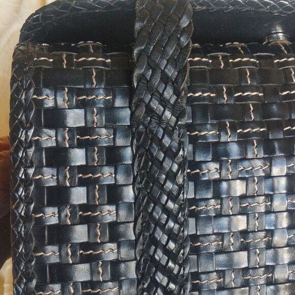 Vintage 90s Black Woven Leather Handbag - Picture 10 of 17